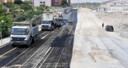 BÜYÜKŞEHİR YOL HİZMETLERİNE 424 MİLYON AYIRDI