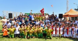 ÇOCUK FUTBOL ŞENLİĞİ’NDE GELECEĞİN YILDIZLARI BOY GÖSTERDİ