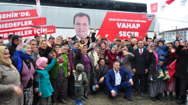 KAR KIŞ DEMEDİ, GÜLNAR’IN EN UZAK MAHALLELERİNE GİTTİ