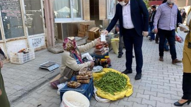 Mut Belediyesi’nden Maske ve Ateş Ölçümü