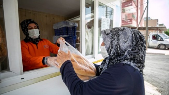 Mer-ek Halk Ekmek Büfeleri  Hayırseverlerin Adresi Oldu