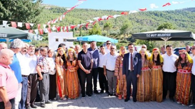 Tahtacılar Derneği’nden Aşure Etkinliği