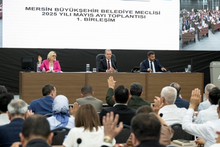 MERSIN BUYUKSEHIR BELEDIYE MECLISI MAYIS AYI 1. BIRLESIMI GERCEKLESTIRILDI (4)