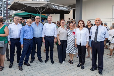 BASKAN SECER VE MERAL SECER MEZITLI CEMEVI’NIN ‘ASURE LOKMASI PAYLASIM PROGRAMI’NA KATILDI (9)