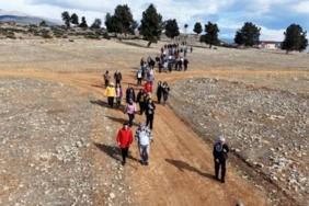 BÜYÜKŞEHİR’İN, ‘TARİHİ KİLİKYA YOLU YÜRÜYÜŞÜ’NE YOĞUN İLGİ SÜRÜYOR (12)